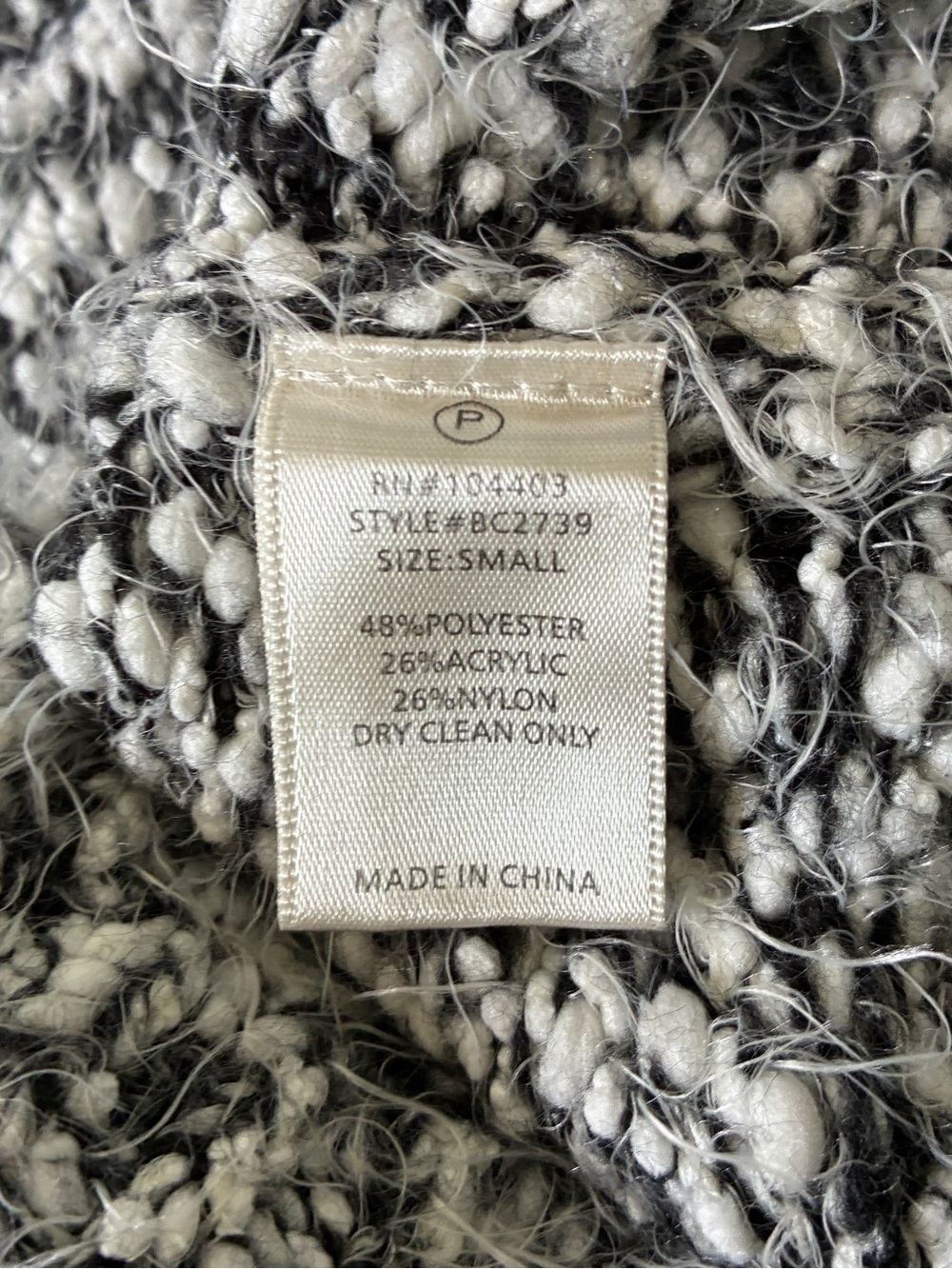 JOA Cozy Marled Gray Fuzzy Grunge Knit Sweater Size S - Picture 6 of 7